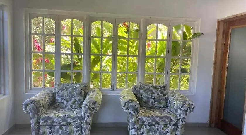 Gold Nugget Hotel Negril 3*,