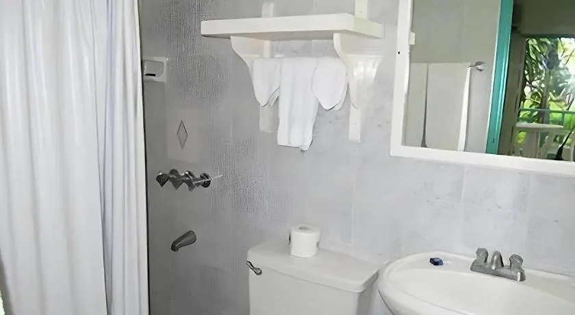נגריל Gold Nugget Hotel 3*,  ג'מייקה